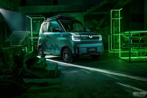 Wuling Hongguang GAMEBOY मिनी कार Ev 200-300KM 3 दरवाजे 4 सीटें