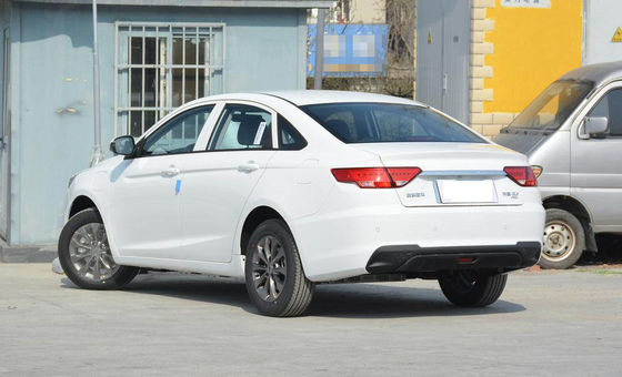 कॉम्पैक्ट Dihao Geely इलेक्ट्रिक कार 421KM 4 दरवाजे 5 सीट फास्ट चार्जिंग
