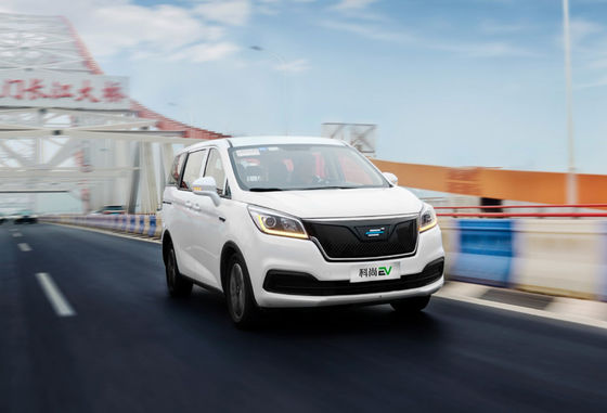400KM चंगान इलेक्ट्रिक कार Auchan Kochan MPV 5 दरवाजे 7 सीटें