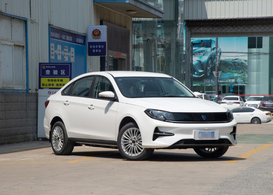 शुद्ध इलेक्ट्रिक S60EV डोंगफेंग ईवी कार 415KM 4 दरवाजे 5 सीटों के साथ