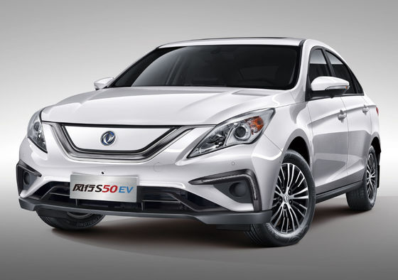 Fengxing S50 डोंगफेंग मोटर इलेक्ट्रिक वाहन 415KM कॉम्पैक्ट 4 दरवाजे 5 सीटें