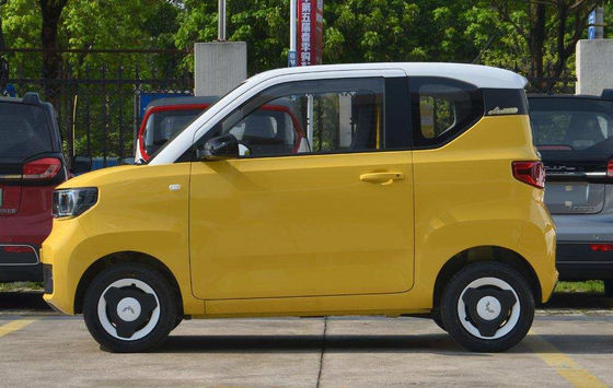 Pure Electric Gm Wuling Mini Ev 120-170KM कॉम्पैक्ट आकार आसान पार्क