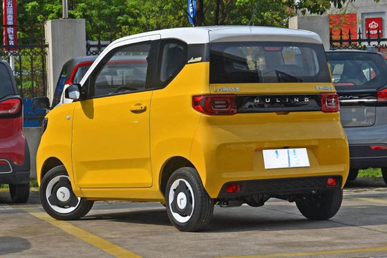 Pure Electric Gm Wuling Mini Ev 120-170KM कॉम्पैक्ट आकार आसान पार्क