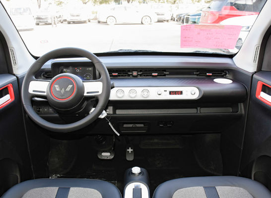 Pure Electric Gm Wuling Mini Ev 120-170KM कॉम्पैक्ट आकार आसान पार्क