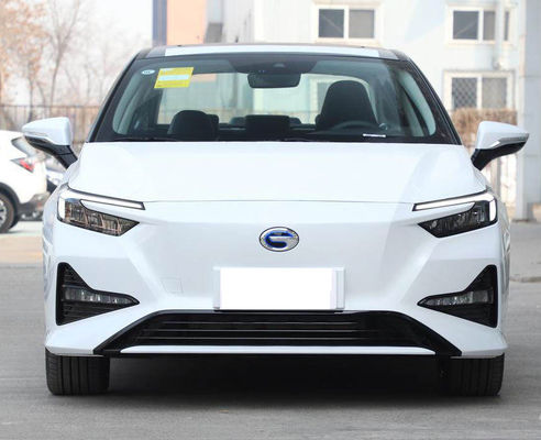 Guangqi Yilue EA6 सेडान इलेक्ट्रिक कार 510KM 4 दरवाजे 5 सीट्स 0.78H क्विक चार्ज