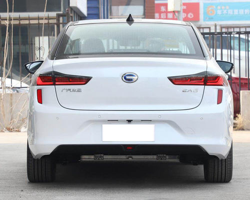 Guangqi Yilue EA6 सेडान इलेक्ट्रिक कार 510KM 4 दरवाजे 5 सीट्स 0.78H क्विक चार्ज