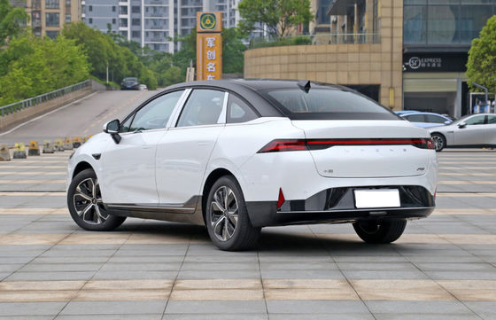 XiaoPeng P5 2022 450-550KM कॉम्पैक्ट इलेक्ट्रिक कार 4 दरवाजे 5 सीटें